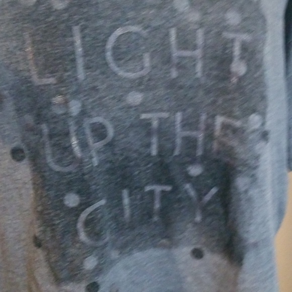 Flowy off shoulder crop top - Picture 2 of 4